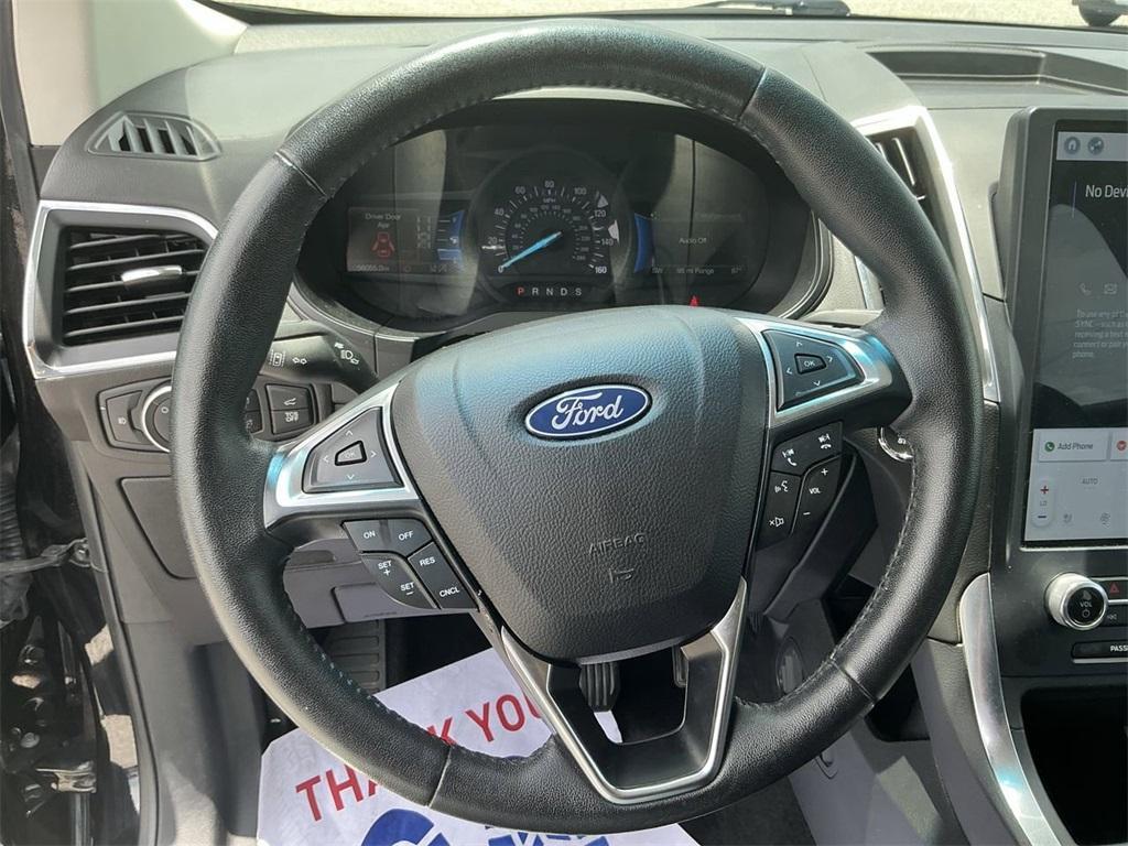 used 2022 Ford Edge car