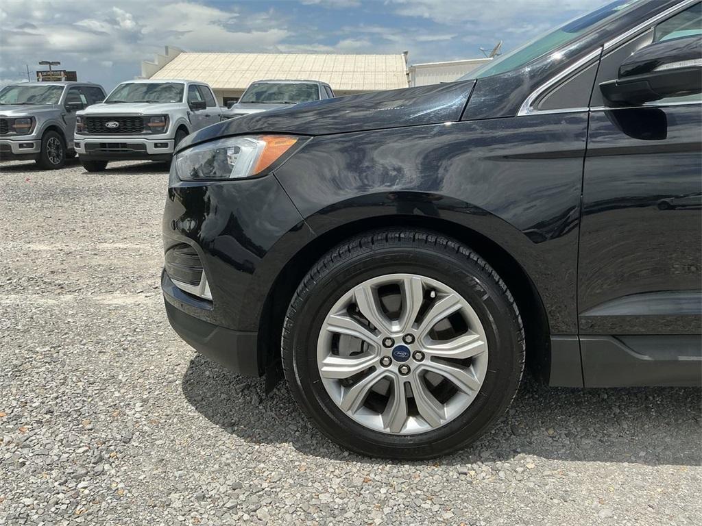 used 2022 Ford Edge car