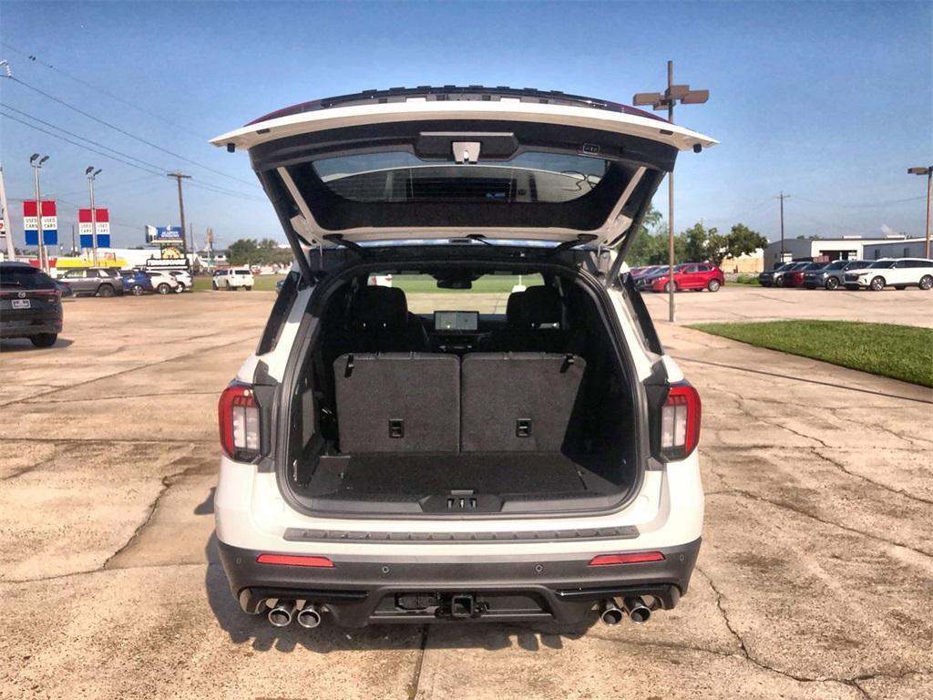 new 2025 Ford Explorer car, priced at $60,115