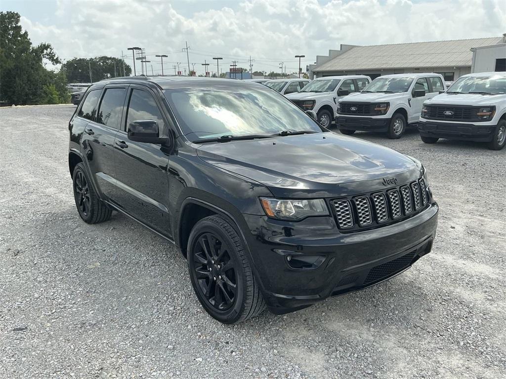 used 2018 Jeep Grand Cherokee car, priced at $17,016