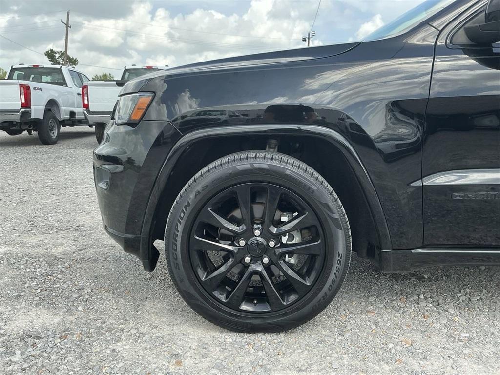 used 2018 Jeep Grand Cherokee car, priced at $17,016