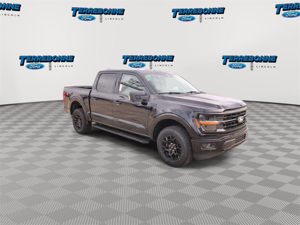 new 2025 Ford F-150 car, priced at $52,112