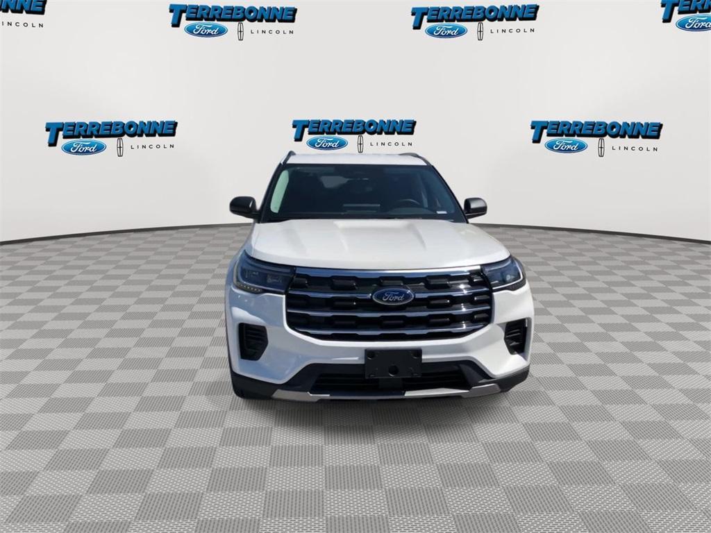 new 2025 Ford Explorer car, priced at $38,300