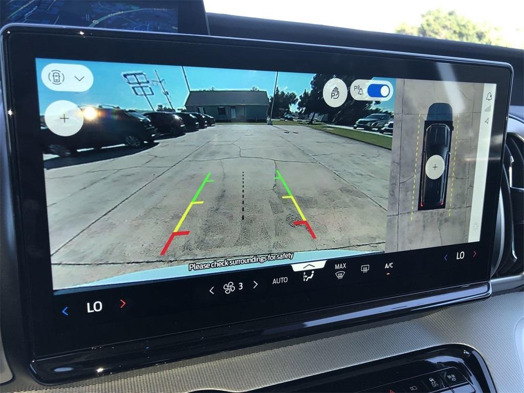 new 2025 Ford Expedition car, priced at $65,505