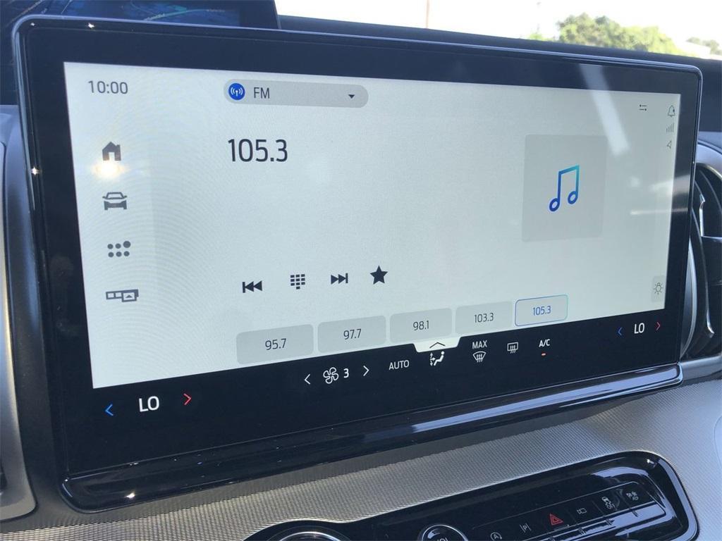 new 2025 Ford Expedition car, priced at $65,505