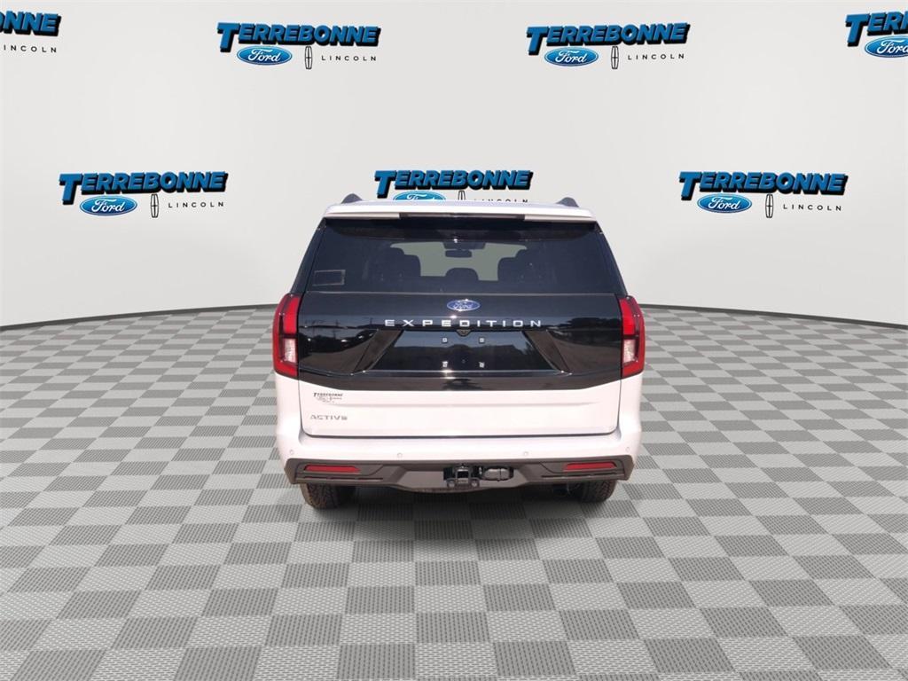 new 2025 Ford Expedition car, priced at $65,505