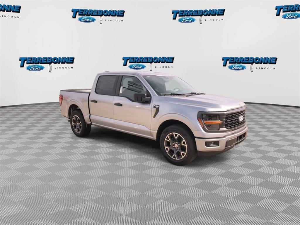 new 2025 Ford F-150 car, priced at $40,932