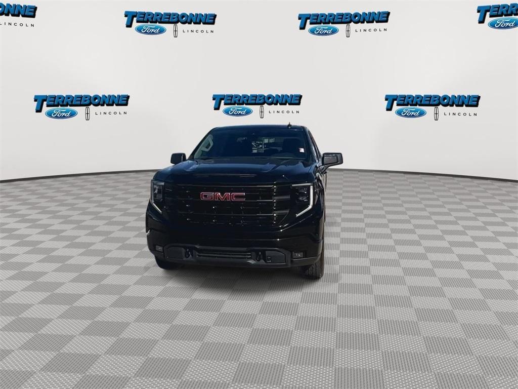 used 2022 GMC Sierra 1500 car, priced at $38,828