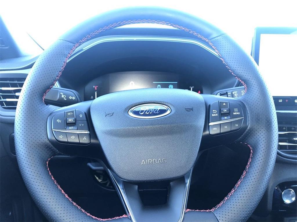 new 2025 Ford Escape car, priced at $33,052