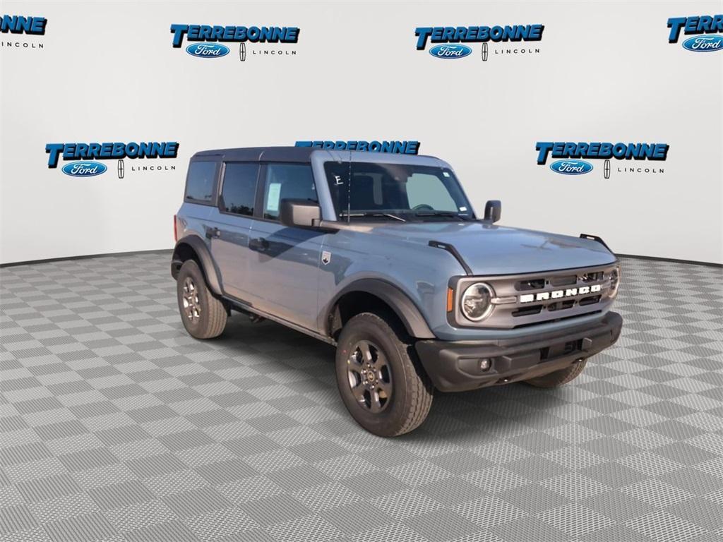 new 2024 Ford Bronco car, priced at $44,095