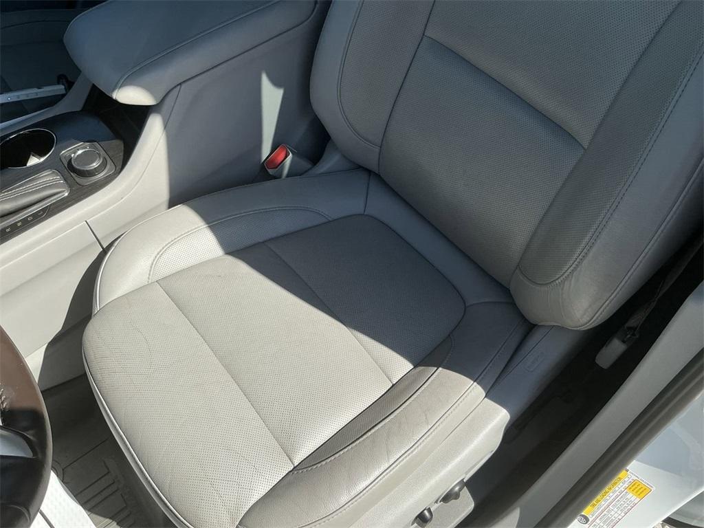 used 2019 GMC Acadia car, priced at $21,828