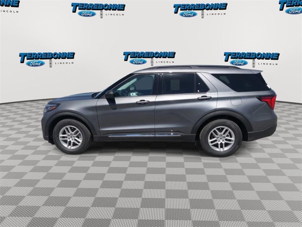 new 2025 Ford Explorer car, priced at $39,995