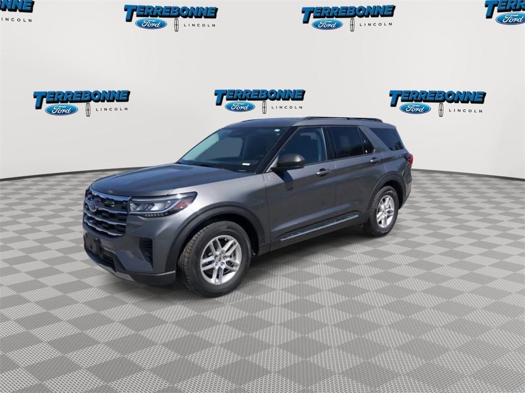 new 2025 Ford Explorer car, priced at $39,995