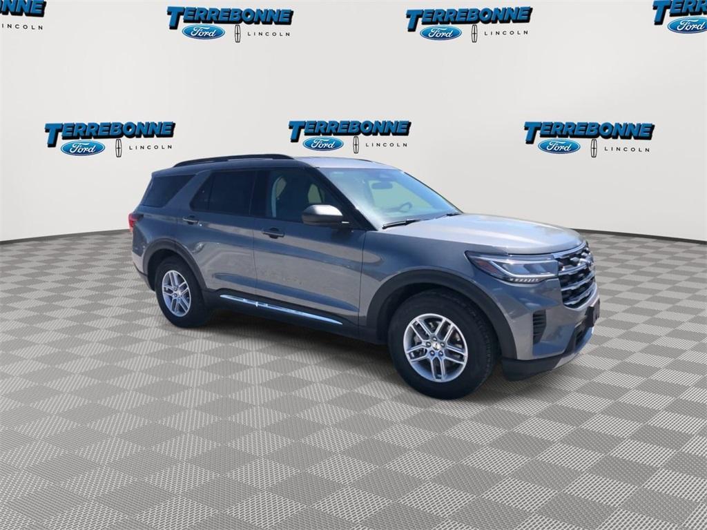 new 2025 Ford Explorer car, priced at $39,995