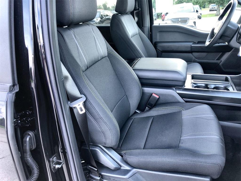 new 2025 Ford F-150 car, priced at $40,256