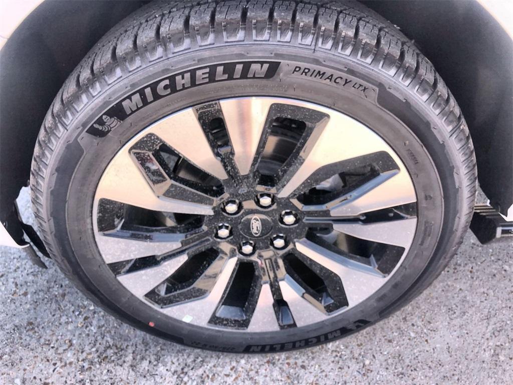 new 2025 Ford Expedition Max car, priced at $79,800