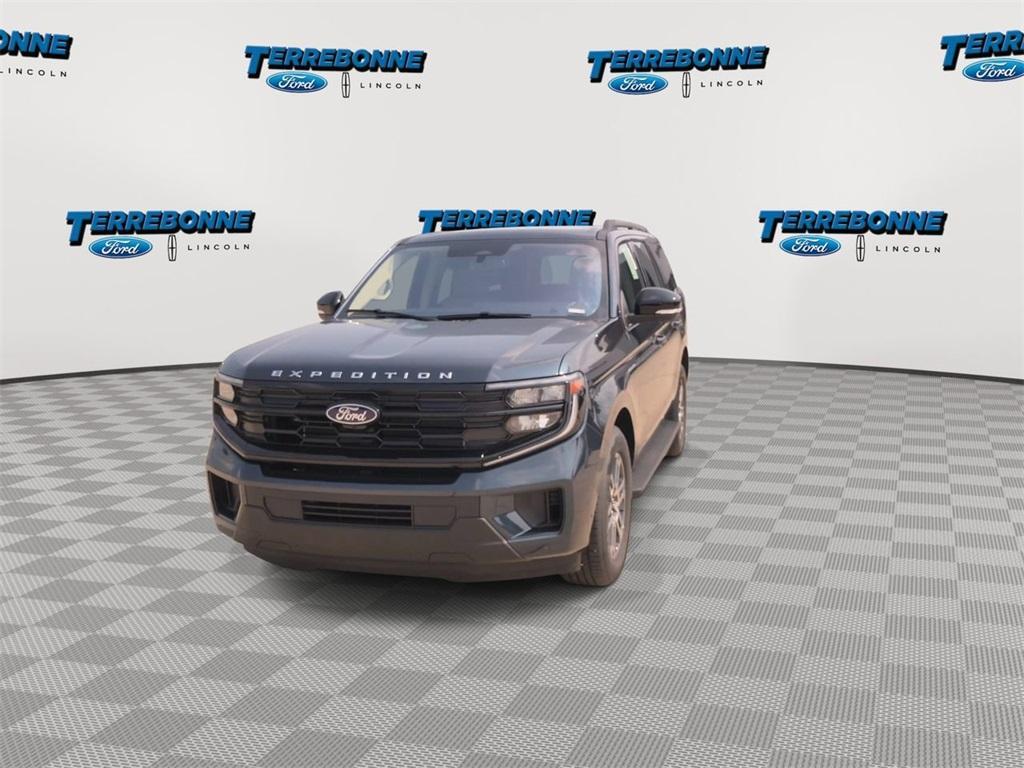 new 2025 Ford Expedition car, priced at $66,135