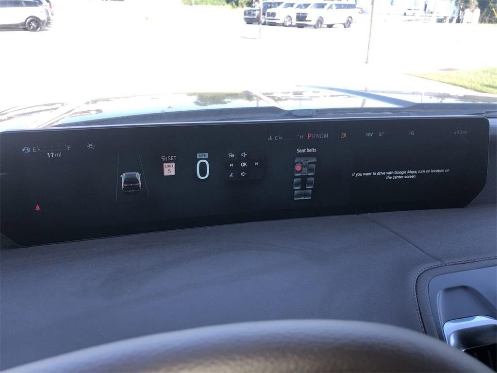 new 2025 Ford Expedition car, priced at $84,995