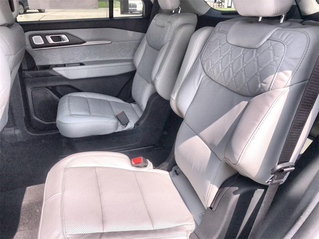 new 2025 Ford Explorer car, priced at $53,344