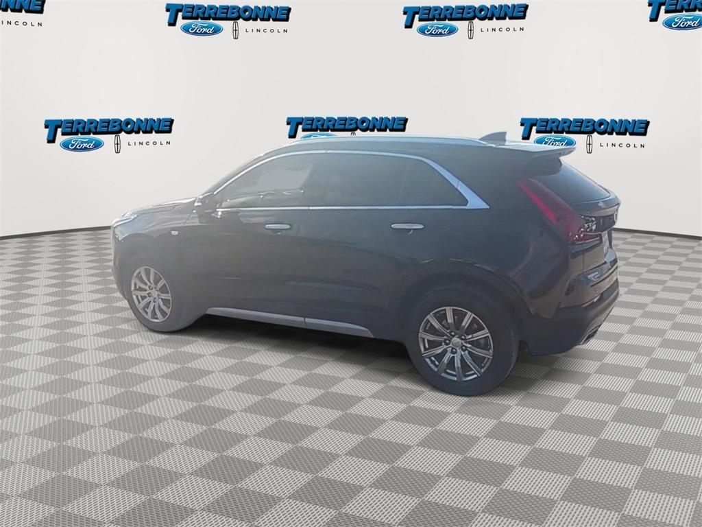 used 2022 Cadillac XT4 car, priced at $24,497