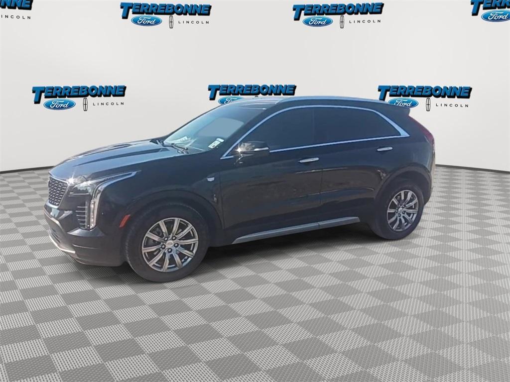 used 2022 Cadillac XT4 car, priced at $24,497