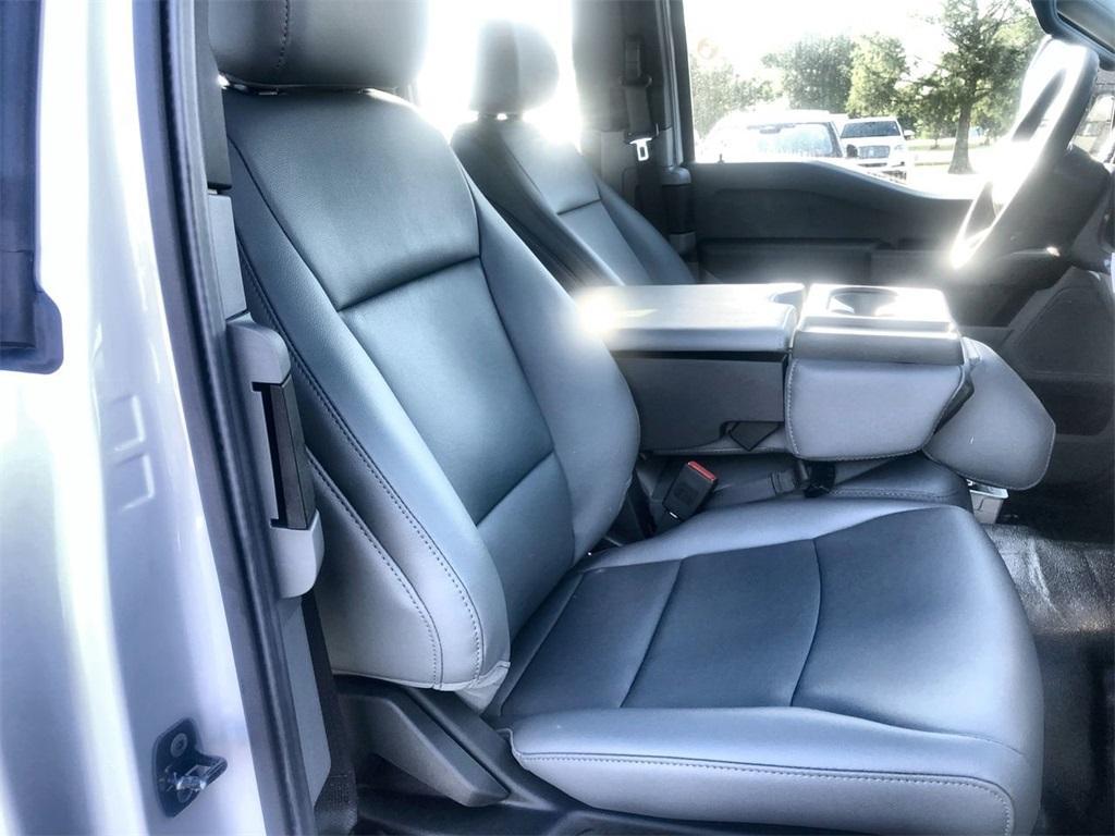 new 2025 Ford F-250 car, priced at $48,220