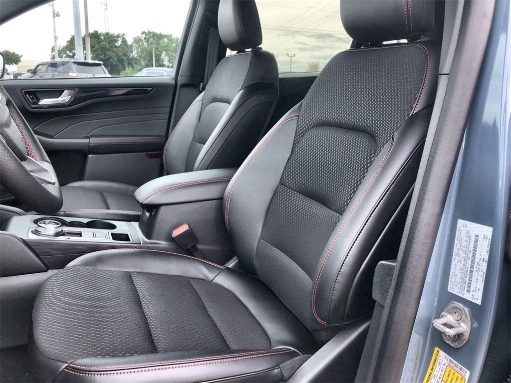 new 2025 Ford Escape car, priced at $33,500