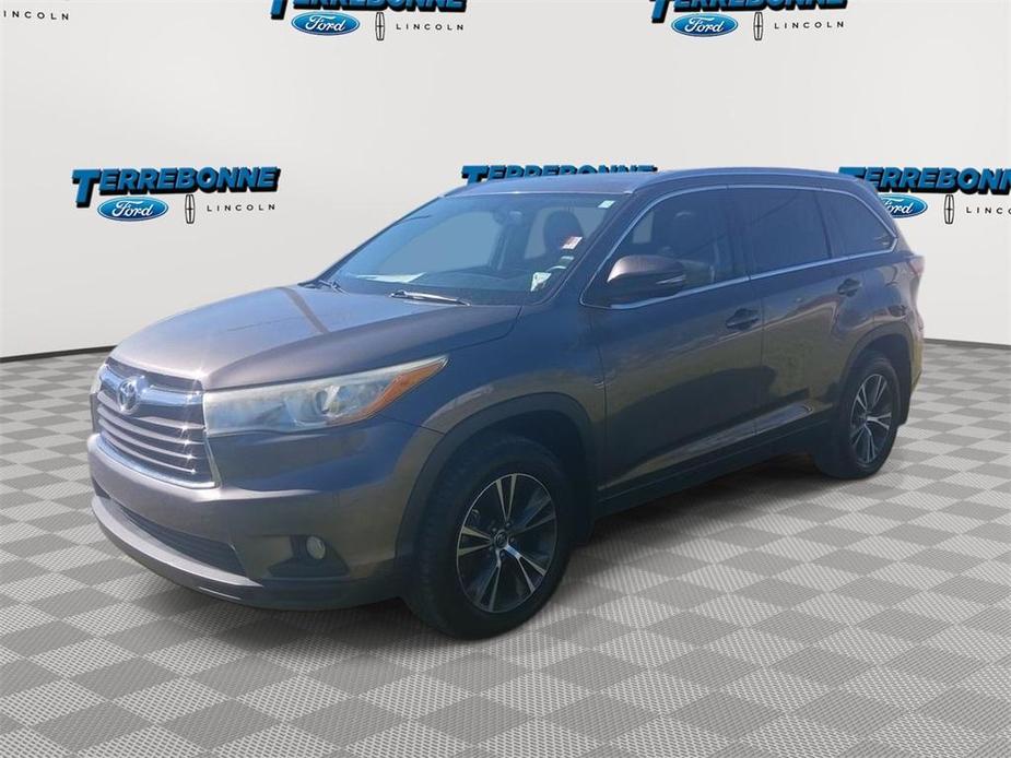 used 2016 Toyota Highlander car, priced at $16,203