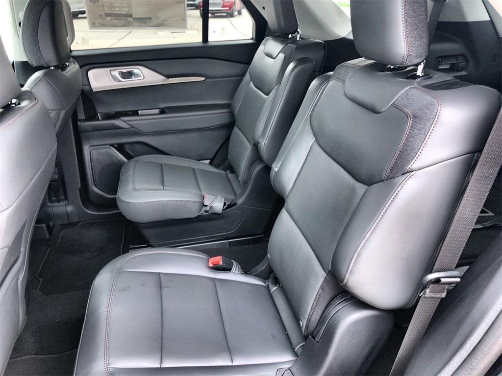 new 2025 Ford Explorer car, priced at $40,438