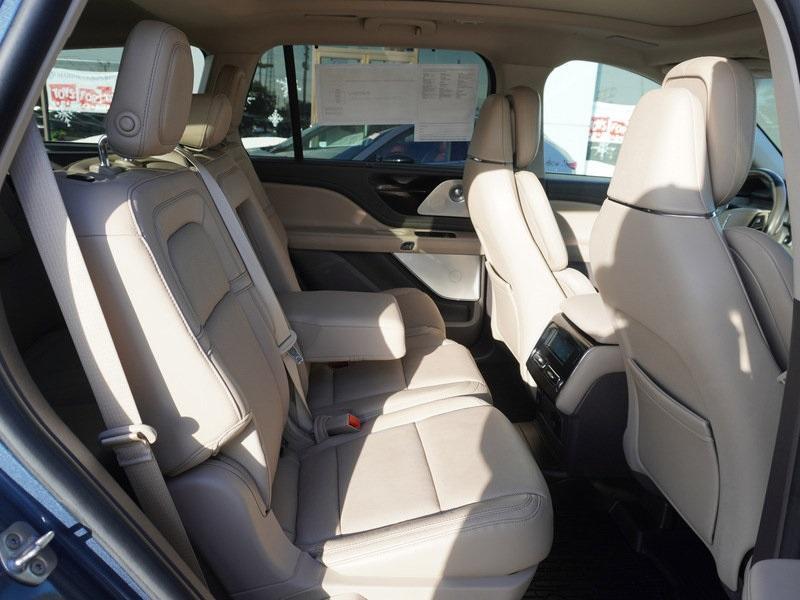 used 2020 Lincoln Aviator car, priced at $39,990