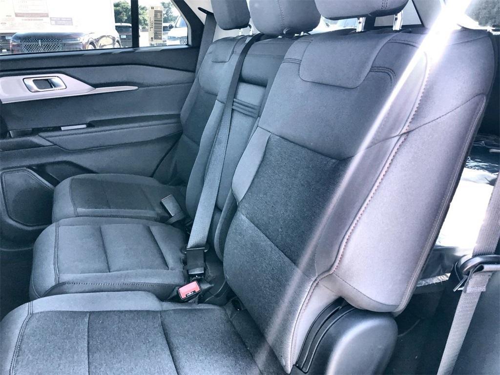 new 2025 Ford Explorer car, priced at $40,885