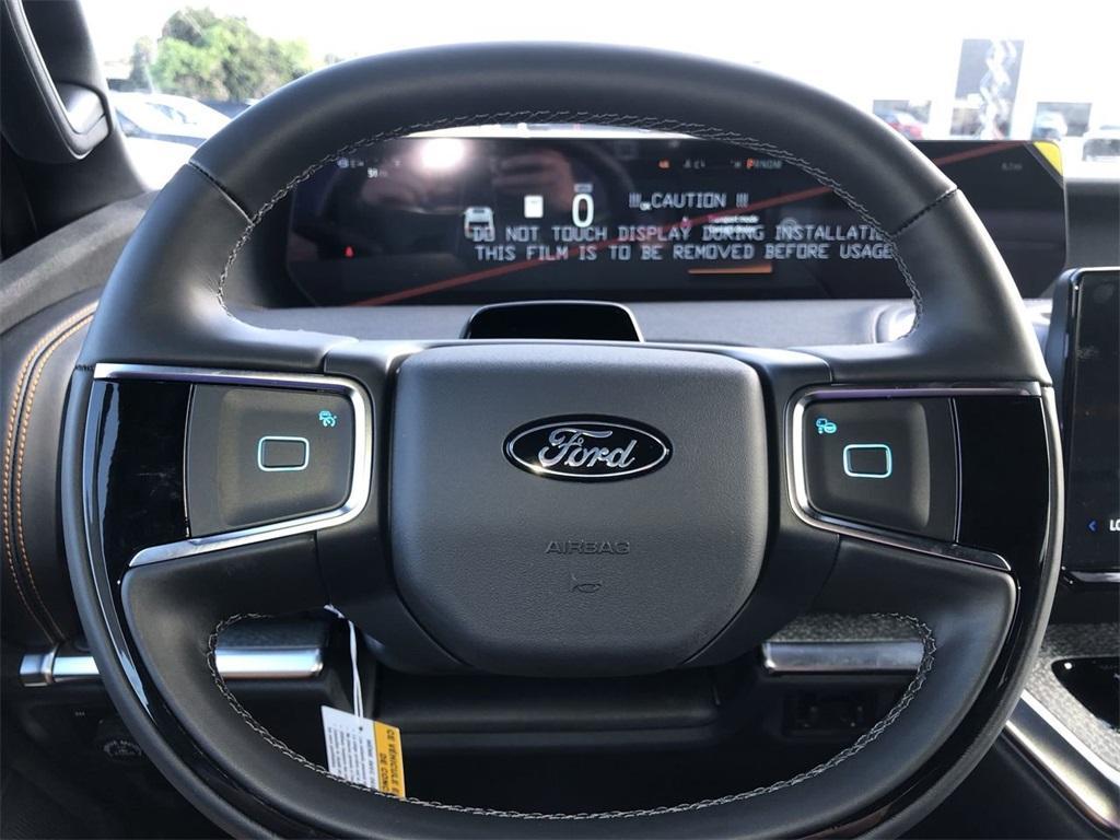 new 2025 Ford Expedition car, priced at $86,000