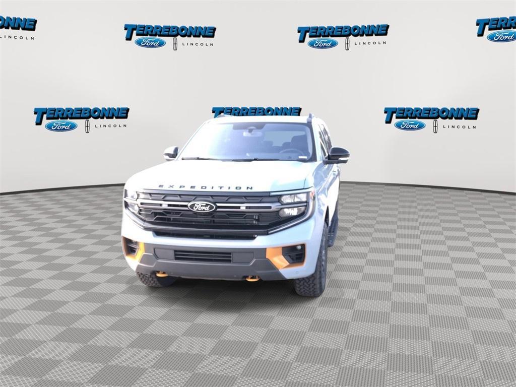 new 2025 Ford Expedition car, priced at $86,000