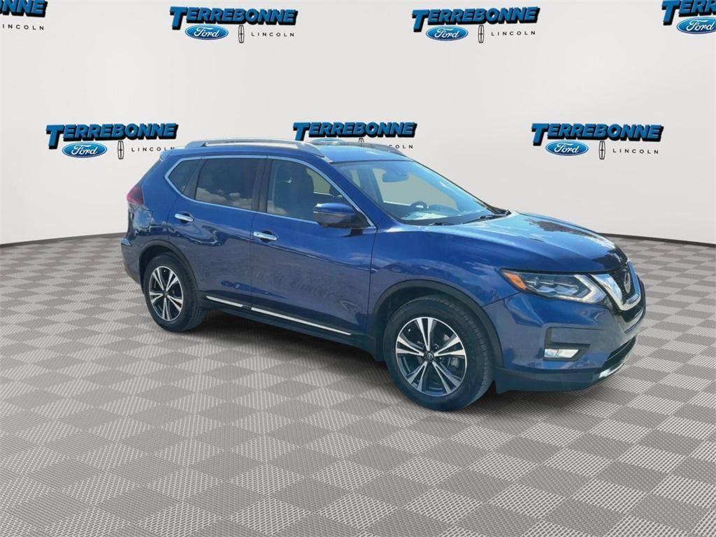 used 2018 Nissan Rogue car, priced at $18,018