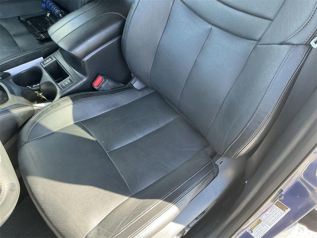 used 2018 Nissan Rogue car, priced at $18,018