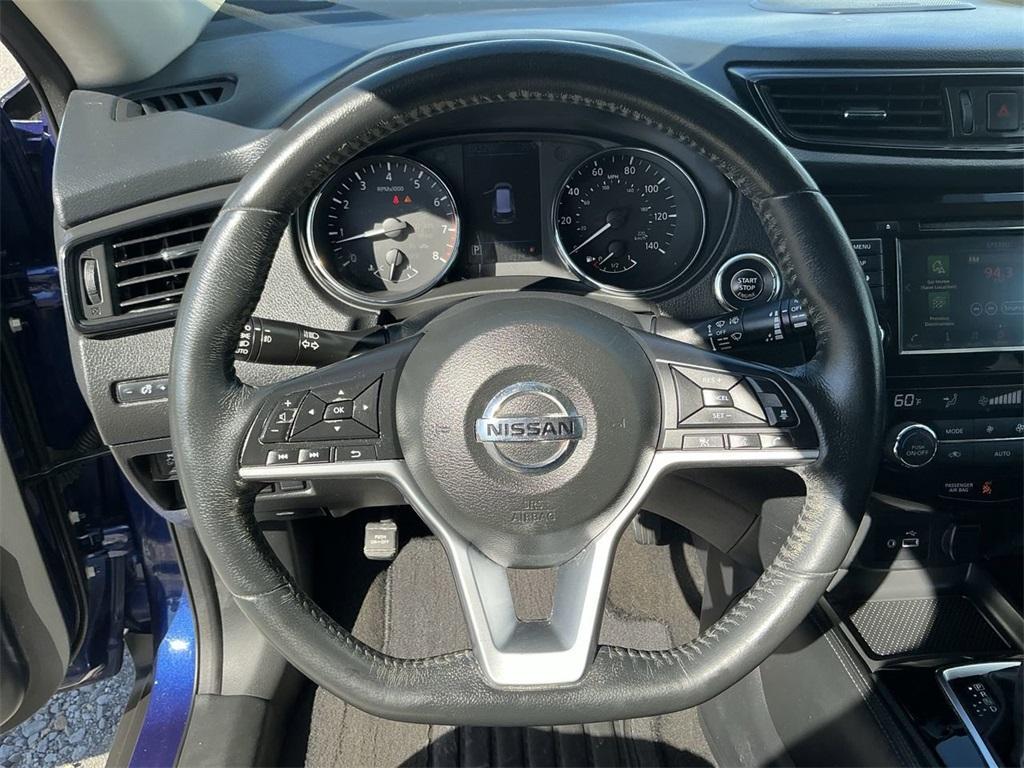 used 2018 Nissan Rogue car, priced at $18,018