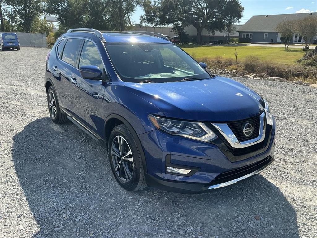 used 2018 Nissan Rogue car, priced at $18,018