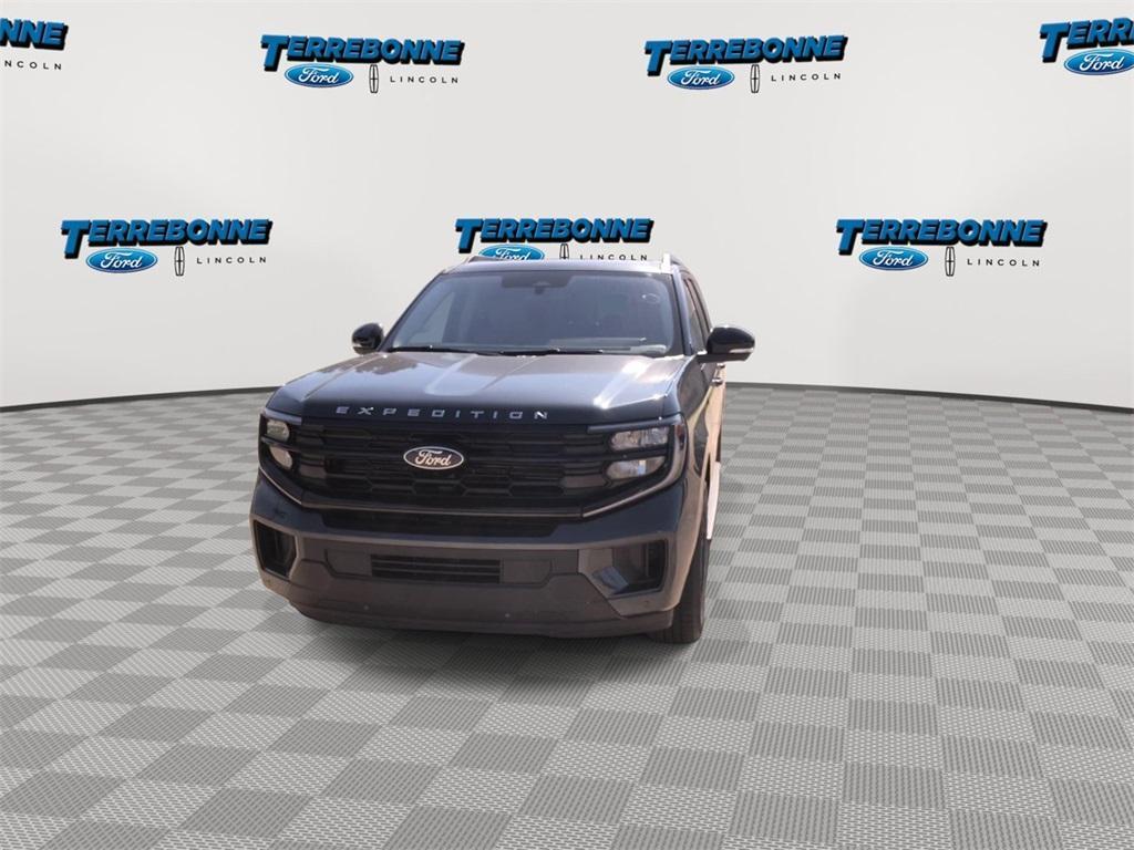 new 2025 Ford Expedition Max car, priced at $72,425