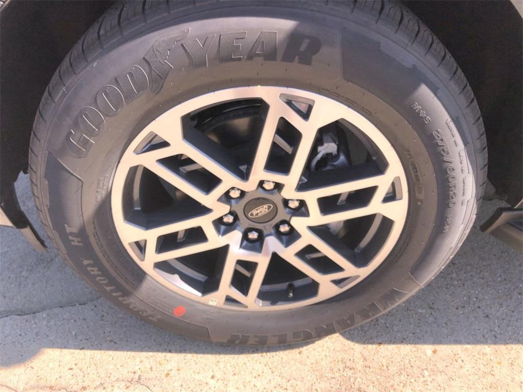 new 2025 Ford Expedition Max car, priced at $72,425