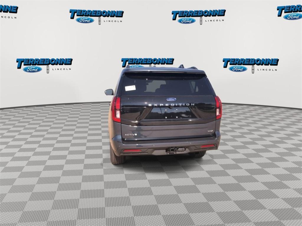 new 2025 Ford Expedition Max car, priced at $72,425