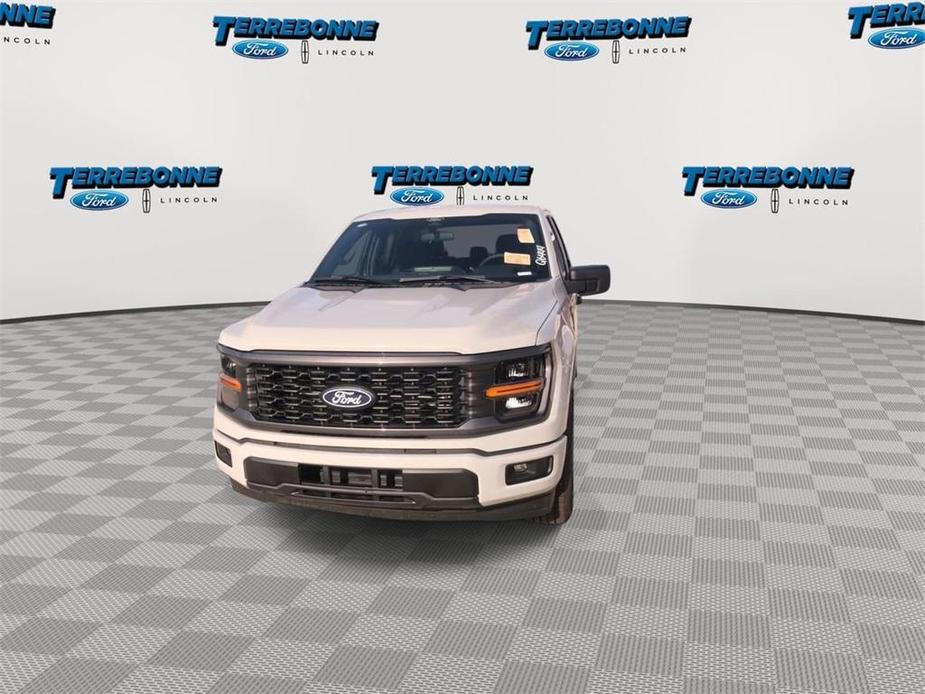 new 2024 Ford F-150 car, priced at $42,180