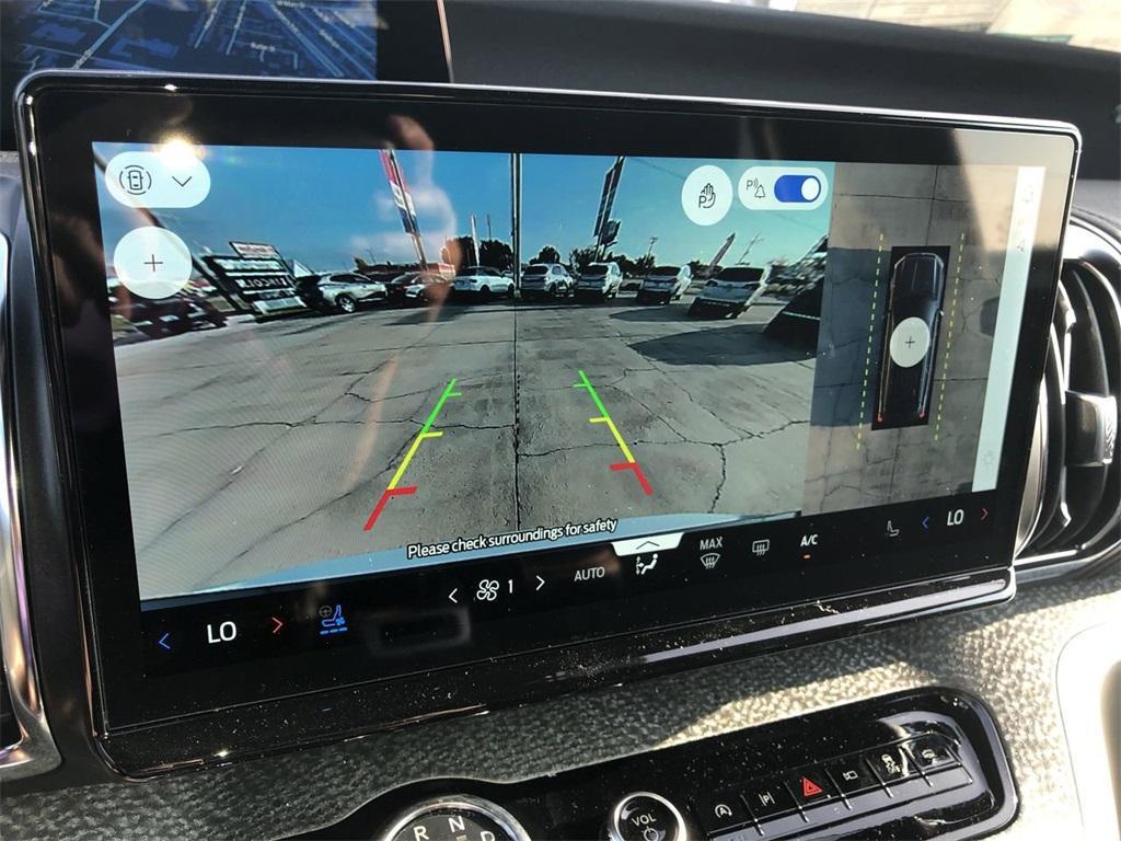 new 2025 Ford Expedition car, priced at $84,720