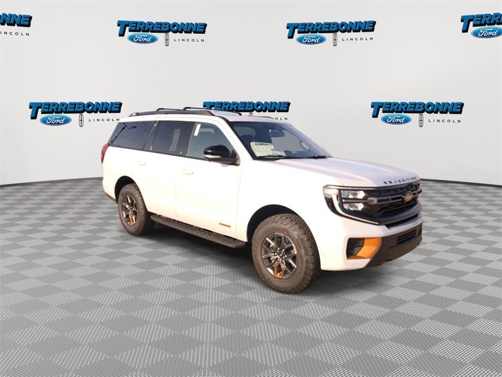 new 2025 Ford Expedition car, priced at $84,720