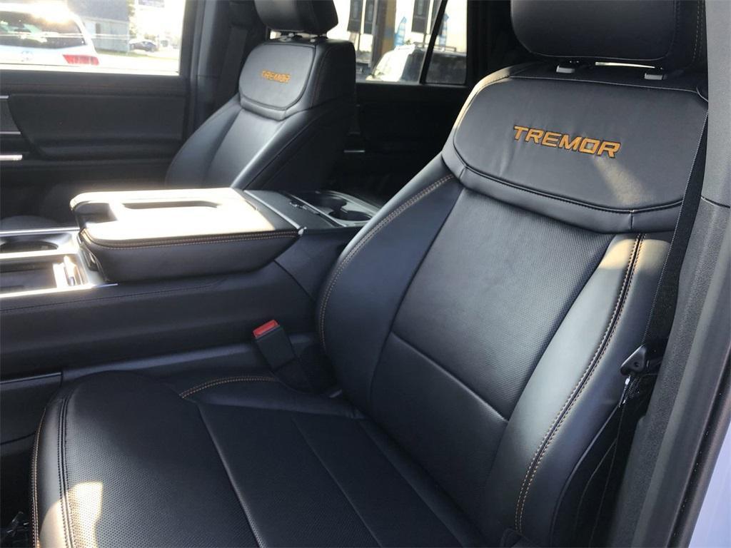 new 2025 Ford Expedition car, priced at $84,720