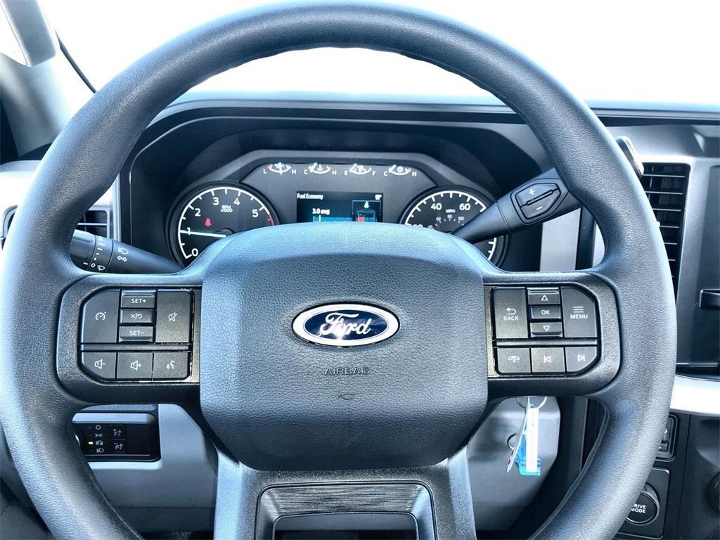 new 2025 Ford F-250 car, priced at $45,080