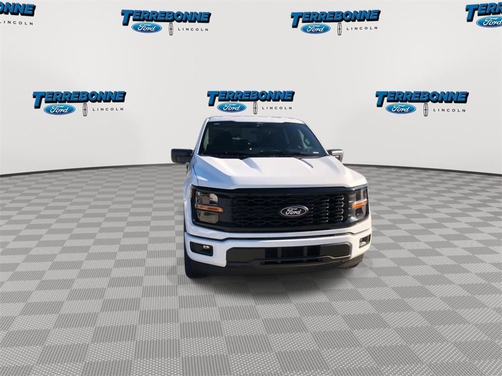 new 2024 Ford F-150 car, priced at $43,642