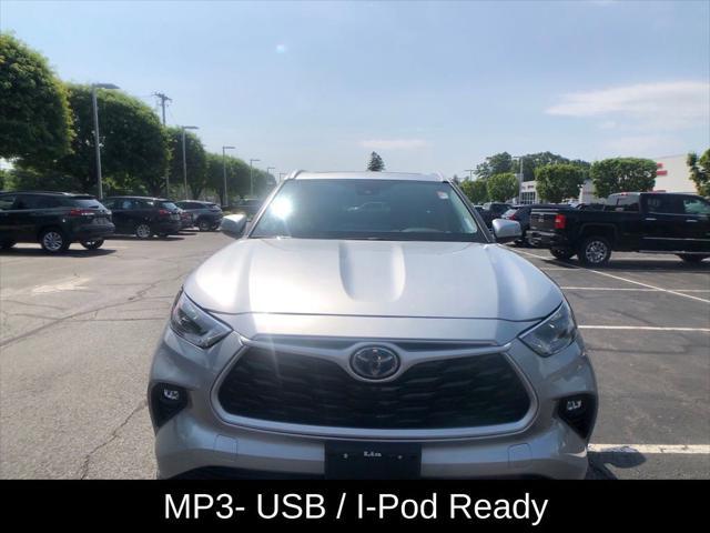 used 2024 Toyota Highlander Hybrid car, priced at $44,995