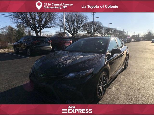 used 2022 Toyota Camry Hybrid car, priced at $24,994