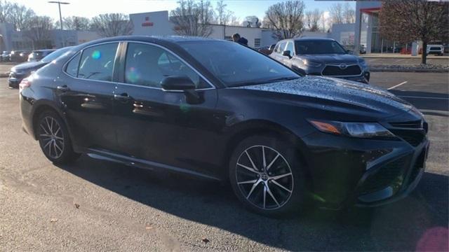 used 2022 Toyota Camry Hybrid car, priced at $24,994