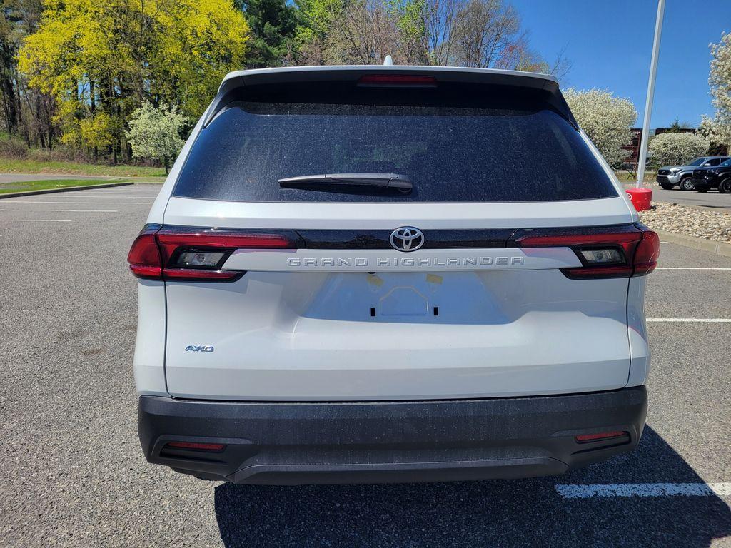 new 2025 Toyota Grand Highlander car, priced at $44,993